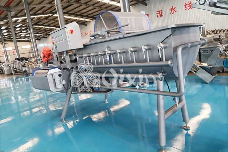 Vegetable vortex cleaning machine